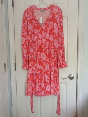 Absolutely Famous Coral and Light Pink Floral V-Neck Long Sleeve Tiered Dress